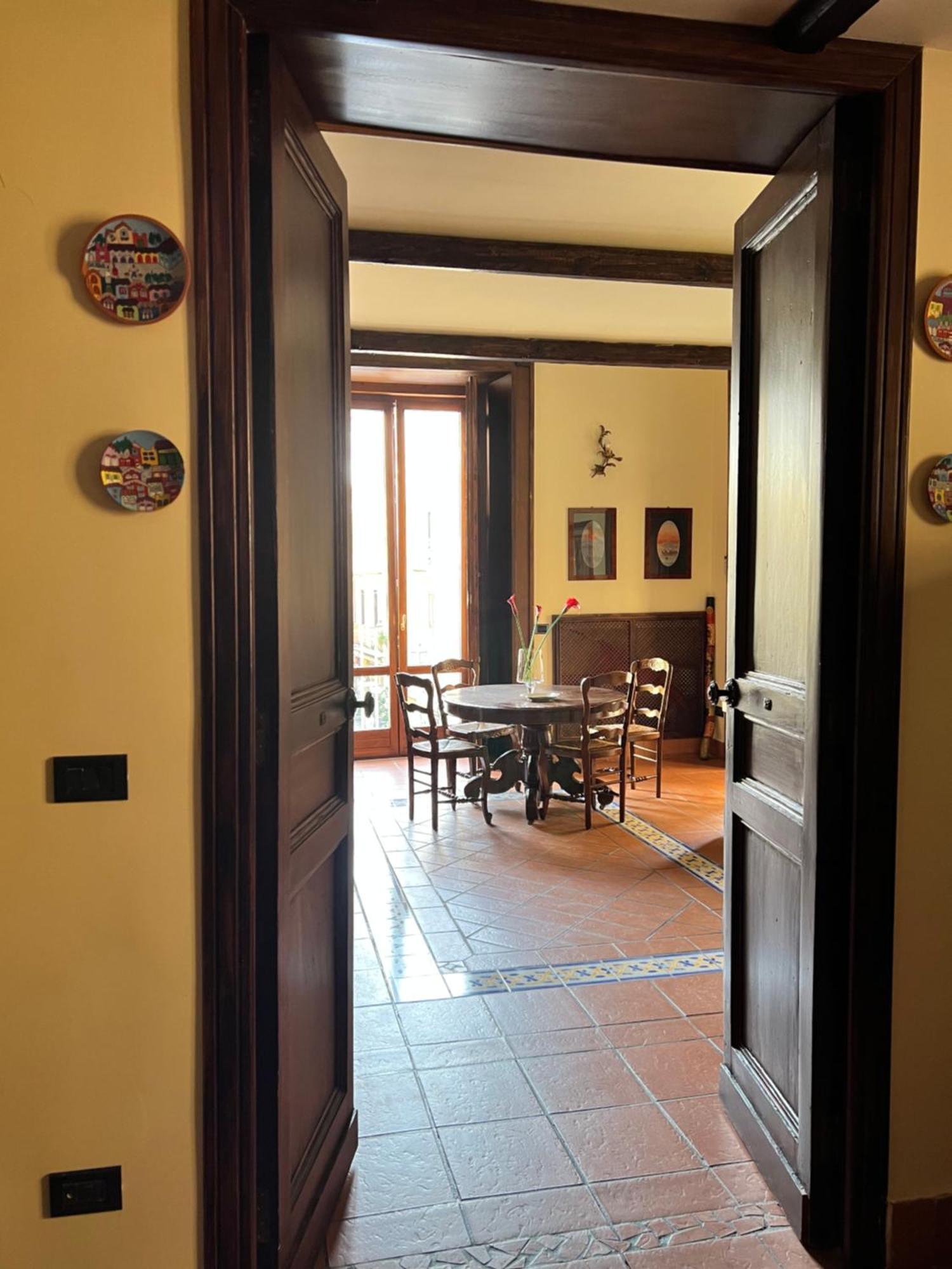 Palazzo Ammone - Sedil Dominova Apartment ซอร์เรนโต ภายนอก รูปภาพ