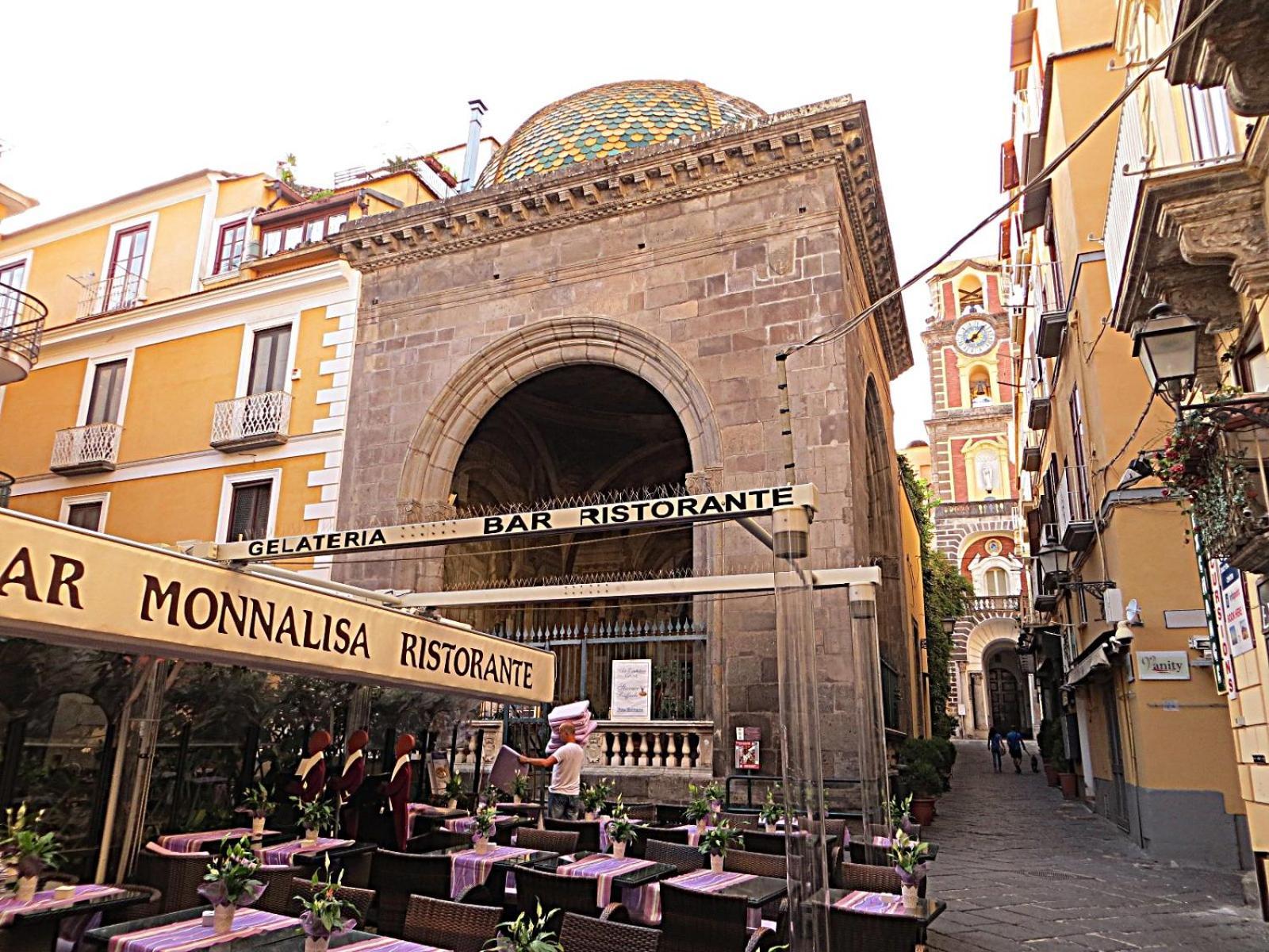 Palazzo Ammone - Sedil Dominova Apartment ซอร์เรนโต ภายนอก รูปภาพ